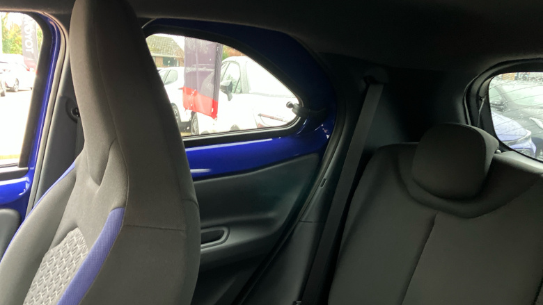 Toyota Aygo X 1.0 VVT-i Edge 5dr Petrol Hatchback